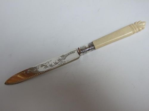 A Beautiful Victorian Silver Plated Wedding Cake Knife.