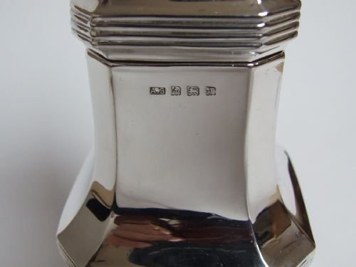 fig 1. A large and stylish Art Deco silver sugar sifter.