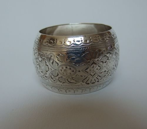 A Superior Edwardian Silver Napkin Ring.