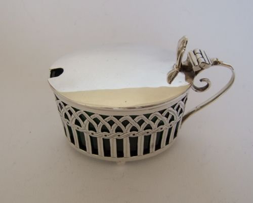fig 1. A stunning Edwardian pierced oval mustard pot with rare green liner.
