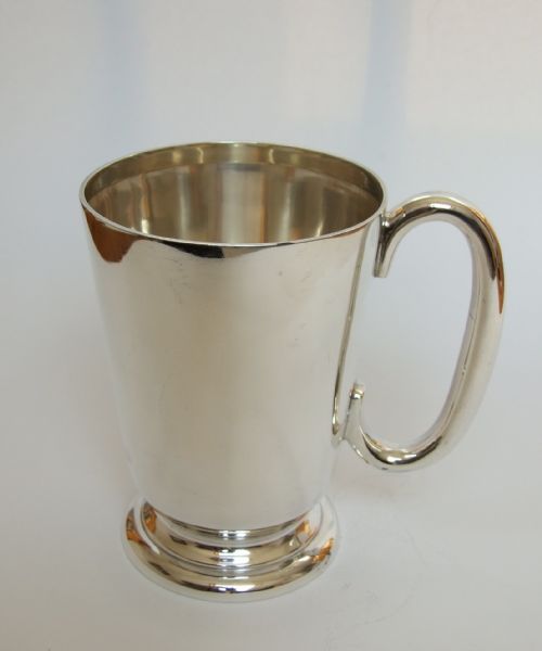 A Superb Edwardian Silver Pint Tankard, Assayed in Chester.