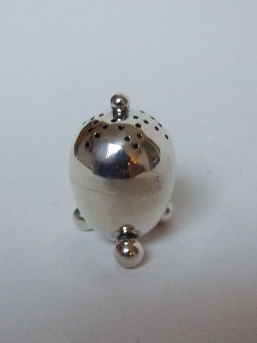 A Delightful Edwardian Silver Egg Pepper.