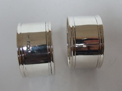 A Good Quality Pair of Hallmarked Silver Napkin Rings.