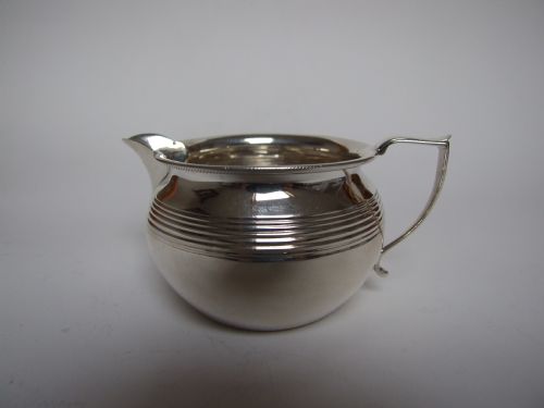 An Irish Silver First World War Period Cream Jug.