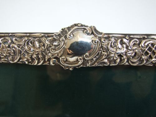 fig 1. A lovely Victorian silver photo frame.
