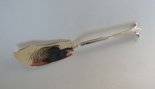 A Superb Quality Victorian Silver Onslow Pattern Butter Knife.