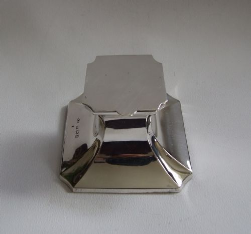 fig 1. A stylish Edwardian silver inkwell.