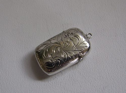 fig 1. A lovely Victorian silver vesta.