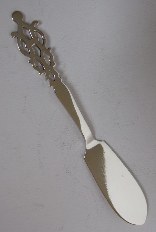 A Quality Edwardian Pierced Silver Butterknife.