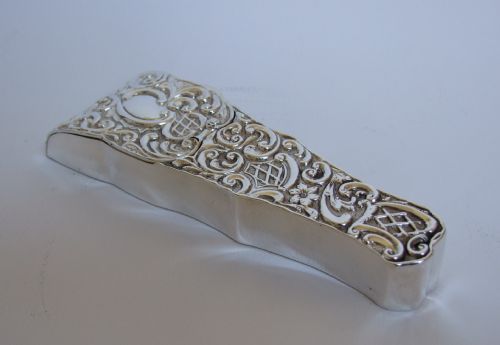 fig 1. A fine Victorian silver scissor case.