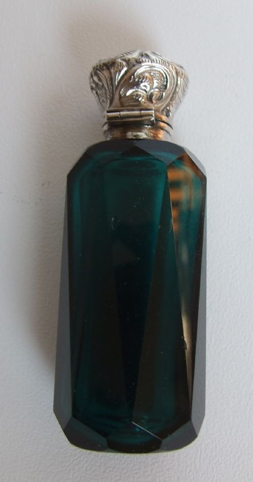 A Lovely Victorian Bristol Green Silver Mounted Scent Bottle.