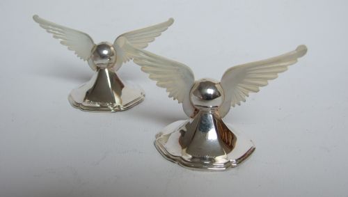 A Rare Pair of Edwardian Silver and Mother-of-pearl Spoon/knife Rests.