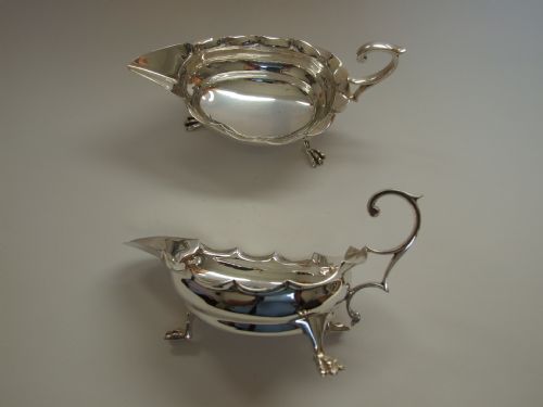 fig 1. A gorgeous pair of Edwardian silver cream boats.