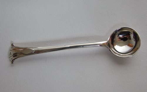 A Victorian Cast Onslow Pattern Silver Condiment Spoon.