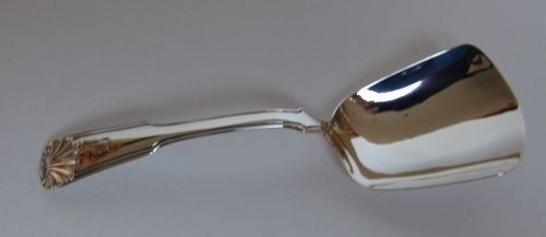 A Rare Georgian Fiddle Thread & Shell Silver Caddy Spoon.