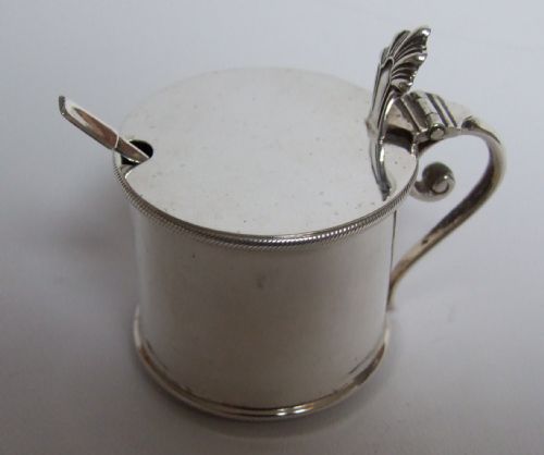fig 1. A good George V silver drum mustard.