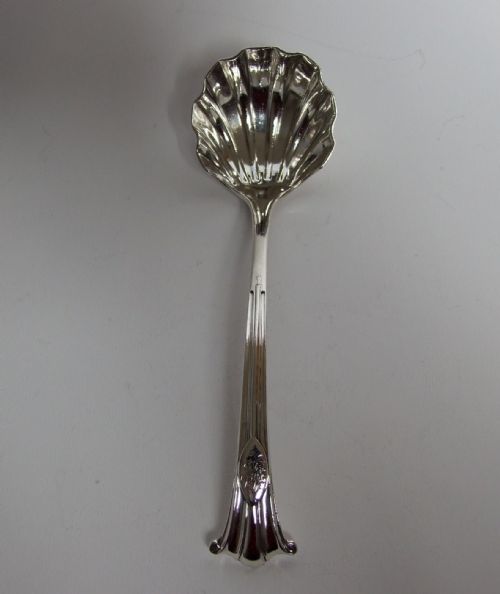 A Magnificent Victorian Onslow Pattern Silver Gravy/sauce Ladle.