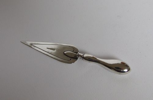A Handsome Silver 'Trowel' Bookmark.