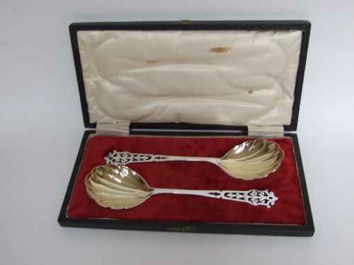 A Handsome Pair of Edwardian Silver Gilt Dessert/fruit Serving Spoons.