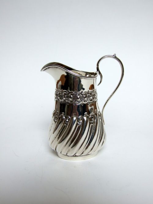 A Lovely Victorian Silver Cream Jug.