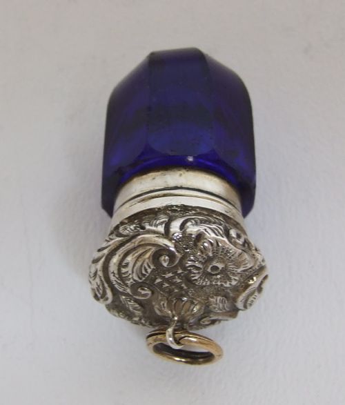 fig 1. A rare Victorian acorn shaped, silver mounted vinaigrette.