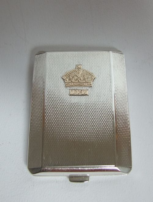 A Rare, Collectable Silver & Gold George VI Match Book Holder.
