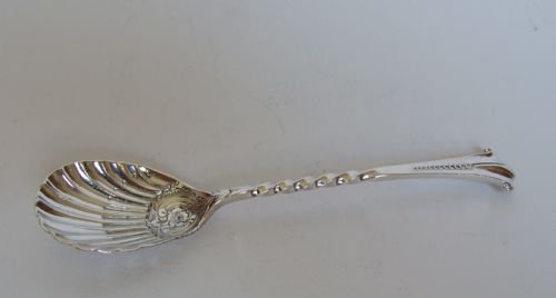 A Beautiful Victorian Onslow Pattern Cast Silver Preserve Spoon.