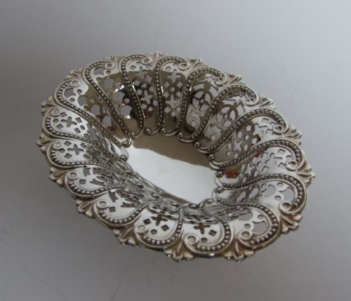A Gorgeous Edwardian Pierced Silver Sweetmeat Dish.