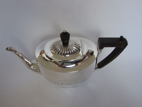 fig 1. A full size Edwardian silver teapot.