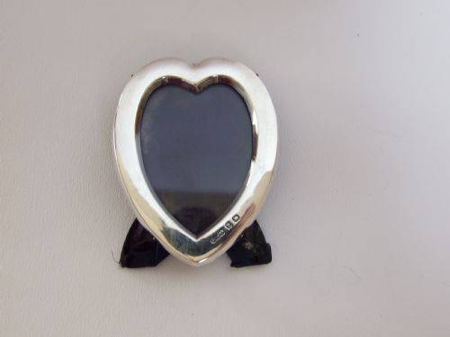 A Lovely Victorian Heart Shaped Small Silver Photo Frame.