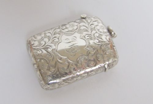 fig 1. A splendid large Edwardian silver vesta.