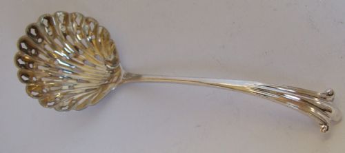 A Gorgeous Onslow Pattern Edwardian Silver Sifter Spoon.