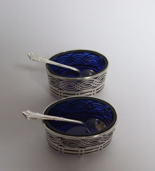 A Gorgeous Pair of Edwardian Silver Condiment Tubs and Spoons.