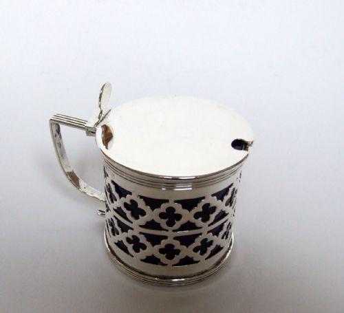 A Gorgeous Edwardian Pierced Silver Drum Mustard Pot.