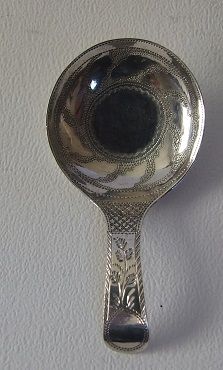 fig 1. A gorgeous Georgian silver caddy spoon.