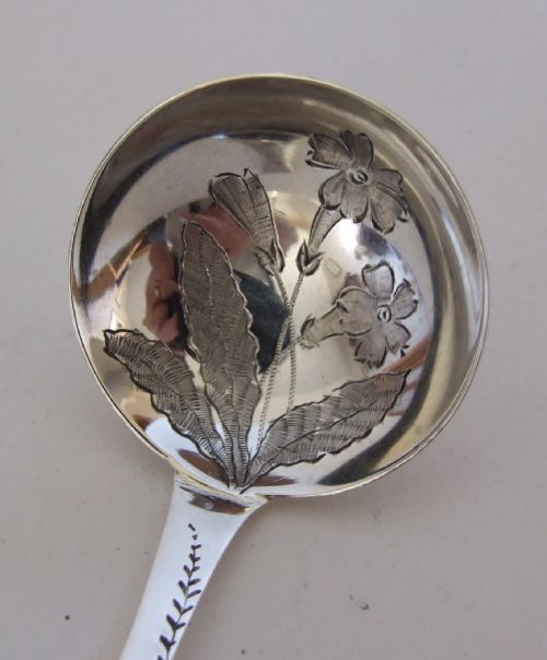 fig 1. A lovely Victorian silver caddy spoon.