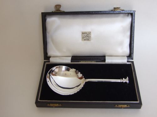 A Quality Boxed Edwardian Silver Presentation Spoon.