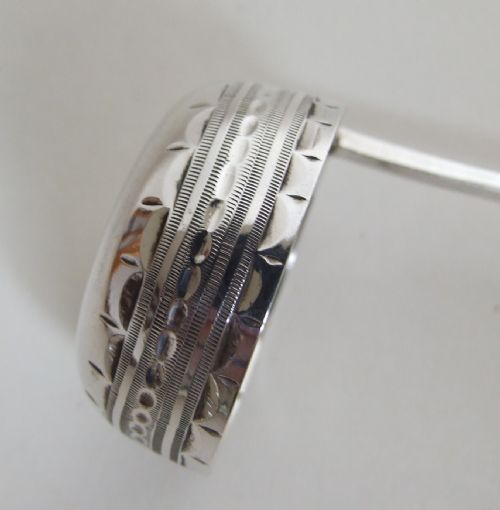 fig 1. A gorgeous Victorian silver toddy or cream ladle.