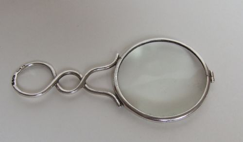 fig 1. An Asprey retailed Edwardian magnifying glass.