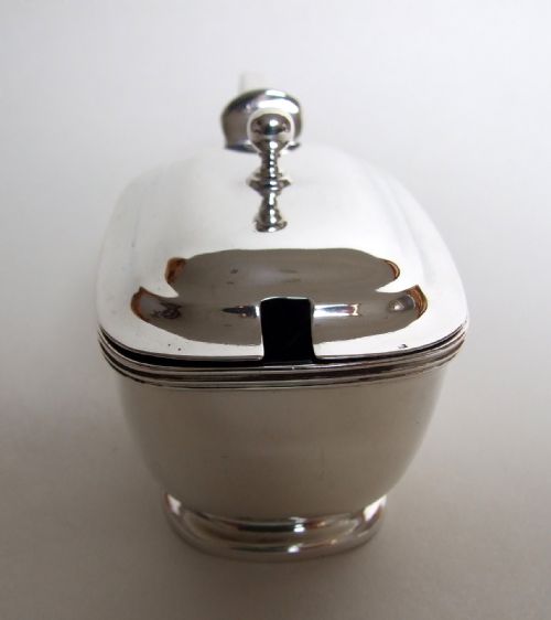 fig 1. A fabulous George III silver mustard pot.