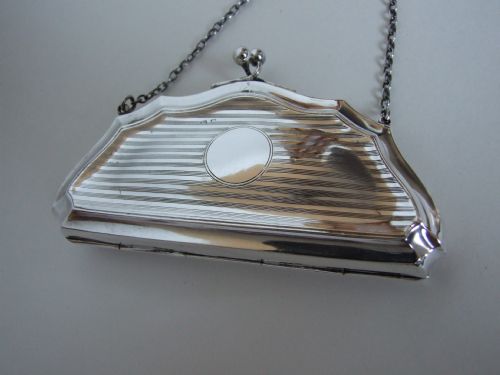 fig 1. A superb silver cocktail purse from the First World War period.
