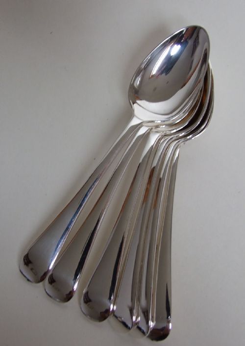 Six George V Silver Teaspoons in Old English Pattern.