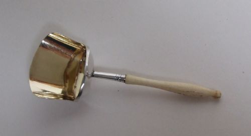 A Gorgeous Georgian Silver Gilt Tea Caddy Spoon.
