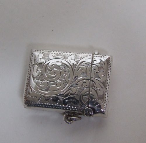 fig 1. A fine Edwardian silver vesta.