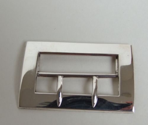 fig 1. A stylish George V silver belt buckle.