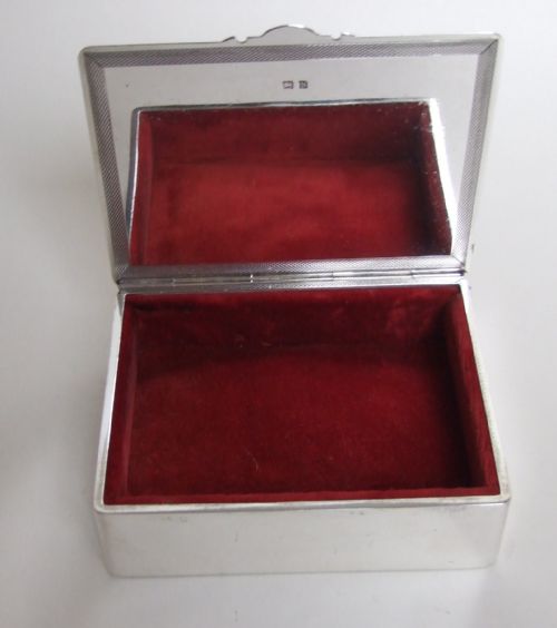 fig 1. A fabulous Art Deco silver cuff links box.
