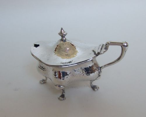 fig 1. A stylish Arts & Crafts Edwardian silver mustard pot.