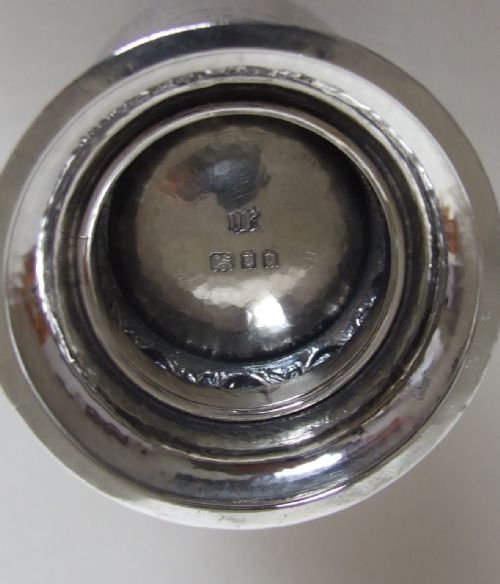 AN OUTSTANDING OMAR RAMSDEN ARTS CRAFTS SILVER BEAKER - ADDITIONAL PHOTO 5