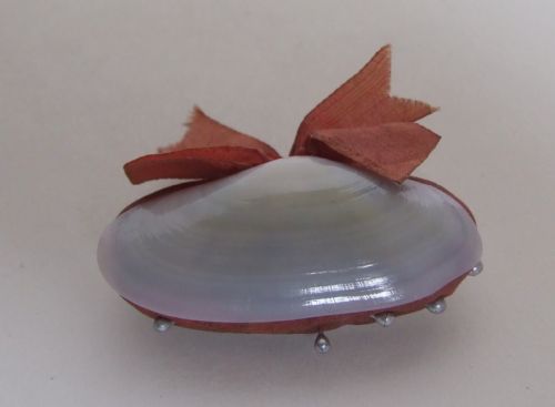 fig 1. A rare Georgian silver novelty pincushion in the form of a mussel shell.