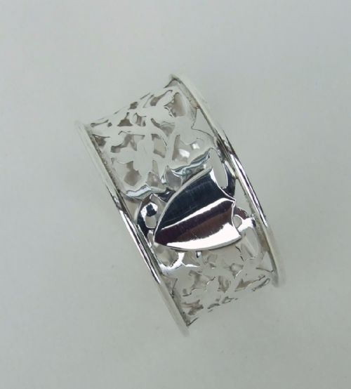 A Pretty Pierced Silver Napkin Ring.